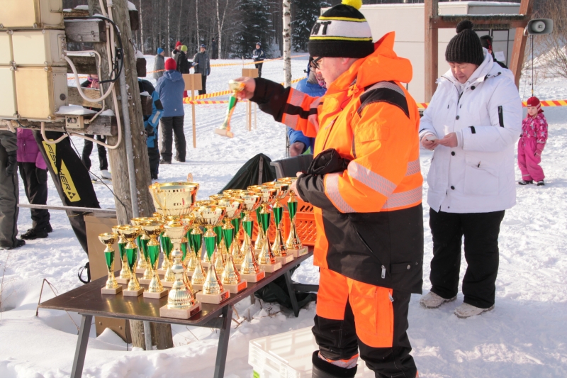 Klikkaamalla seuraava kuva