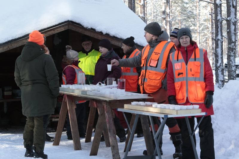 Klikkaamalla seuraava kuva