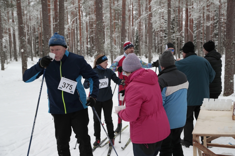 Klikkaamalla seuraava kuva