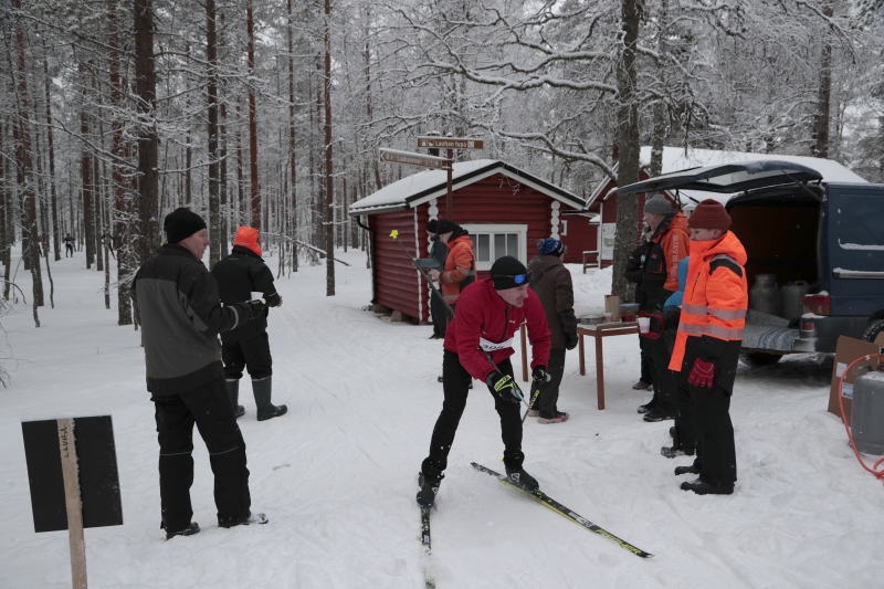 Klikkaamalla seuraava kuva