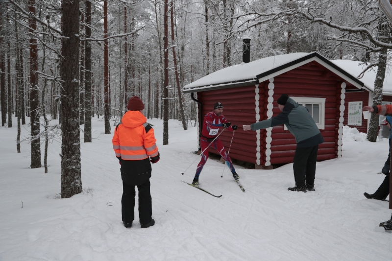 Klikkaamalla seuraava kuva