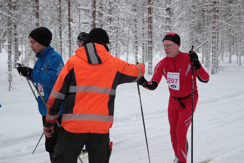 Klikkaamalla seuraava kuva